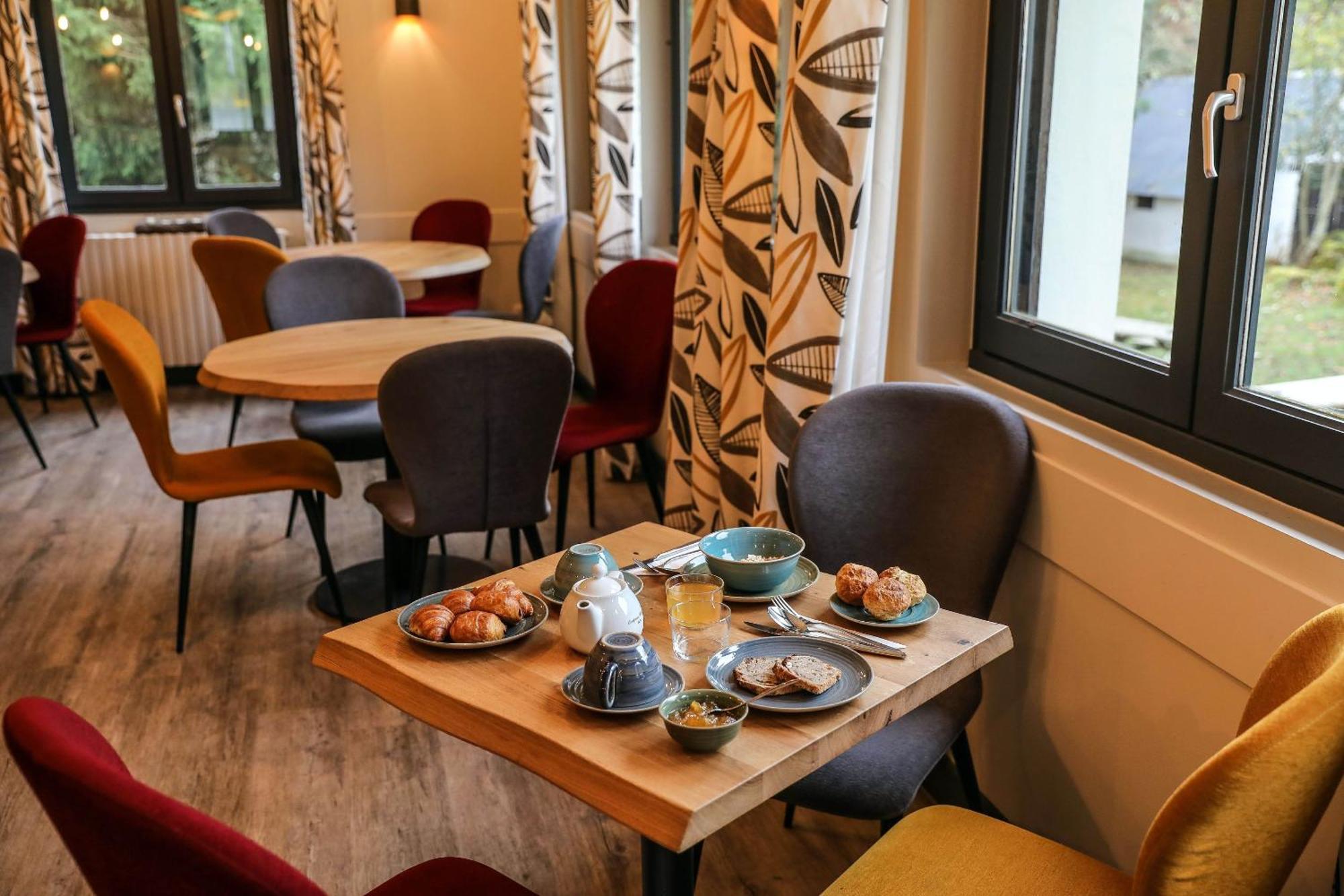 Hotel O Chiroulet Bagneres-de-Bigorre Bagian luar foto